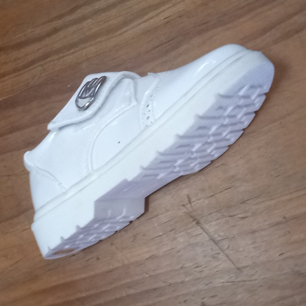 white dress shoe for boy - Picture 6 of 6